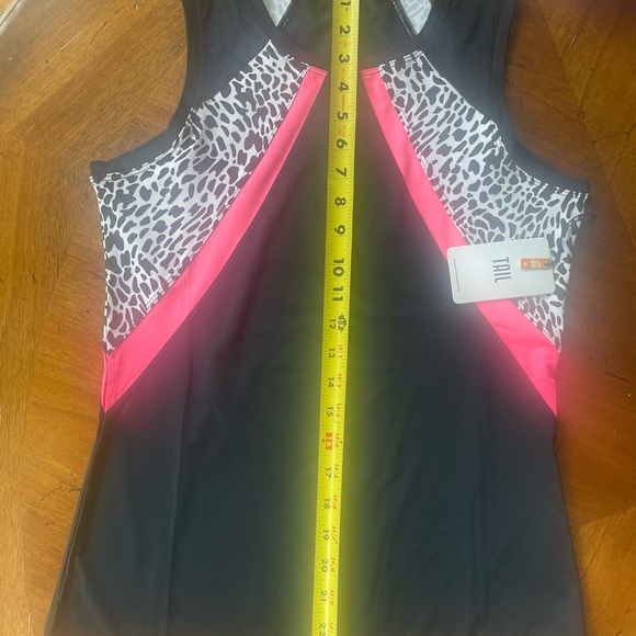 NWT Tail women’s Jezebel scoop tank Sz Sm - Picture 3 of 5